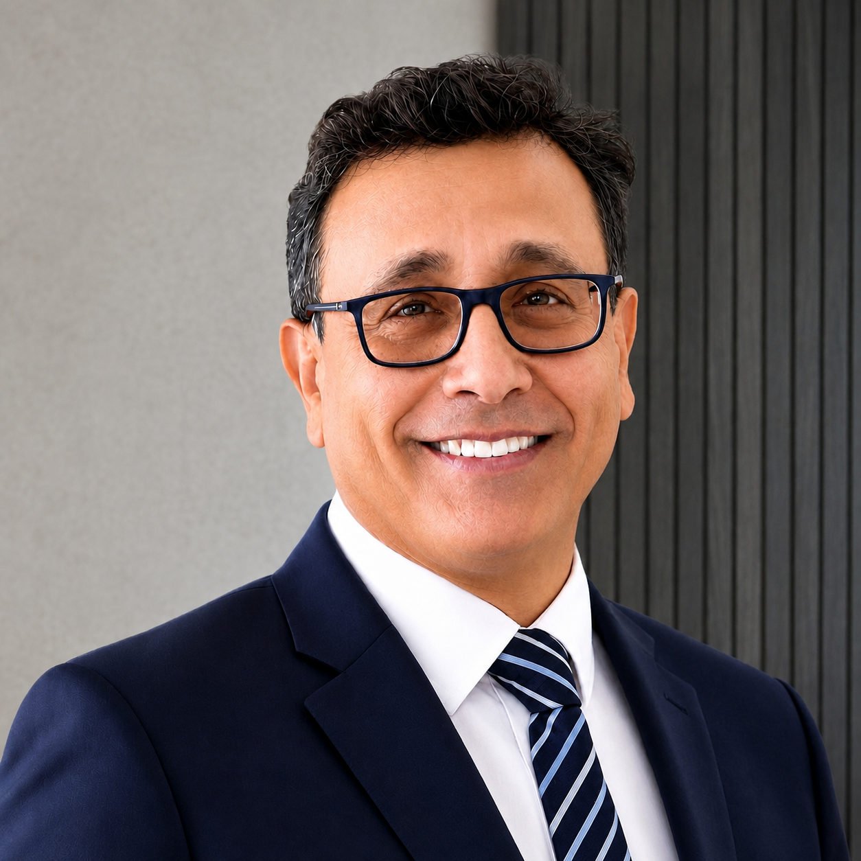 Dr Wael Agur